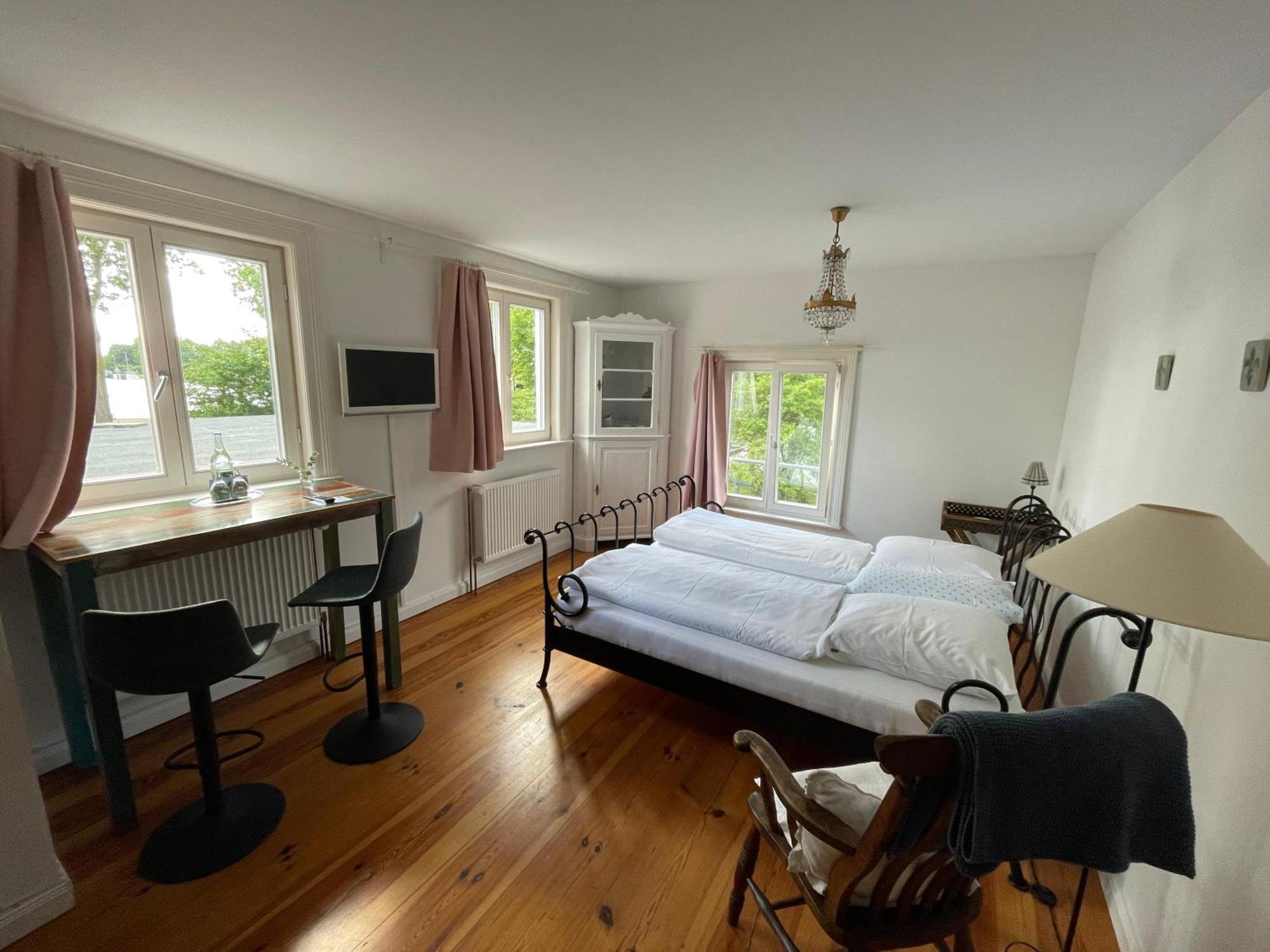 Bed and Breakfast Burger Faehrhaus Burg  Экстерьер фото